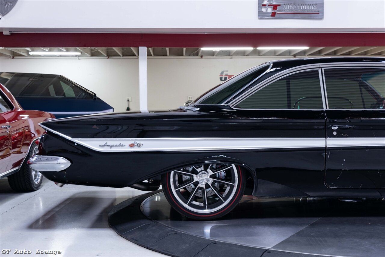 1961 Chevrolet Impala Bubbletop Restomod - Photo 11 - Rancho Cordova, CA 95742