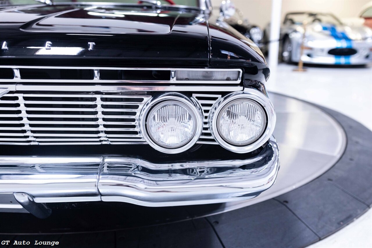 1961 Chevrolet Impala Bubbletop Restomod - Photo 17 - Rancho Cordova, CA 95742