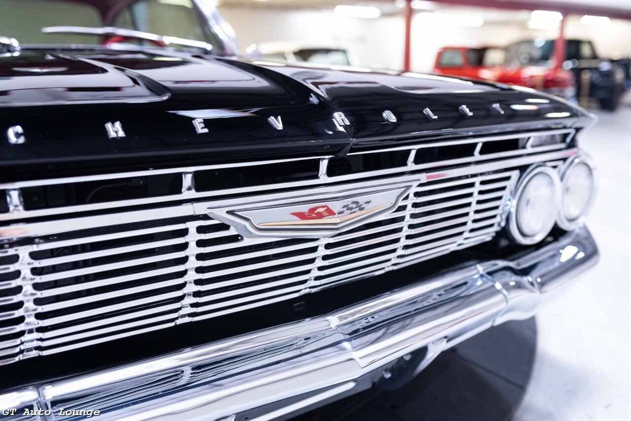 1961 Chevrolet Impala Bubbletop Restomod - Photo 20 - Rancho Cordova, CA 95742