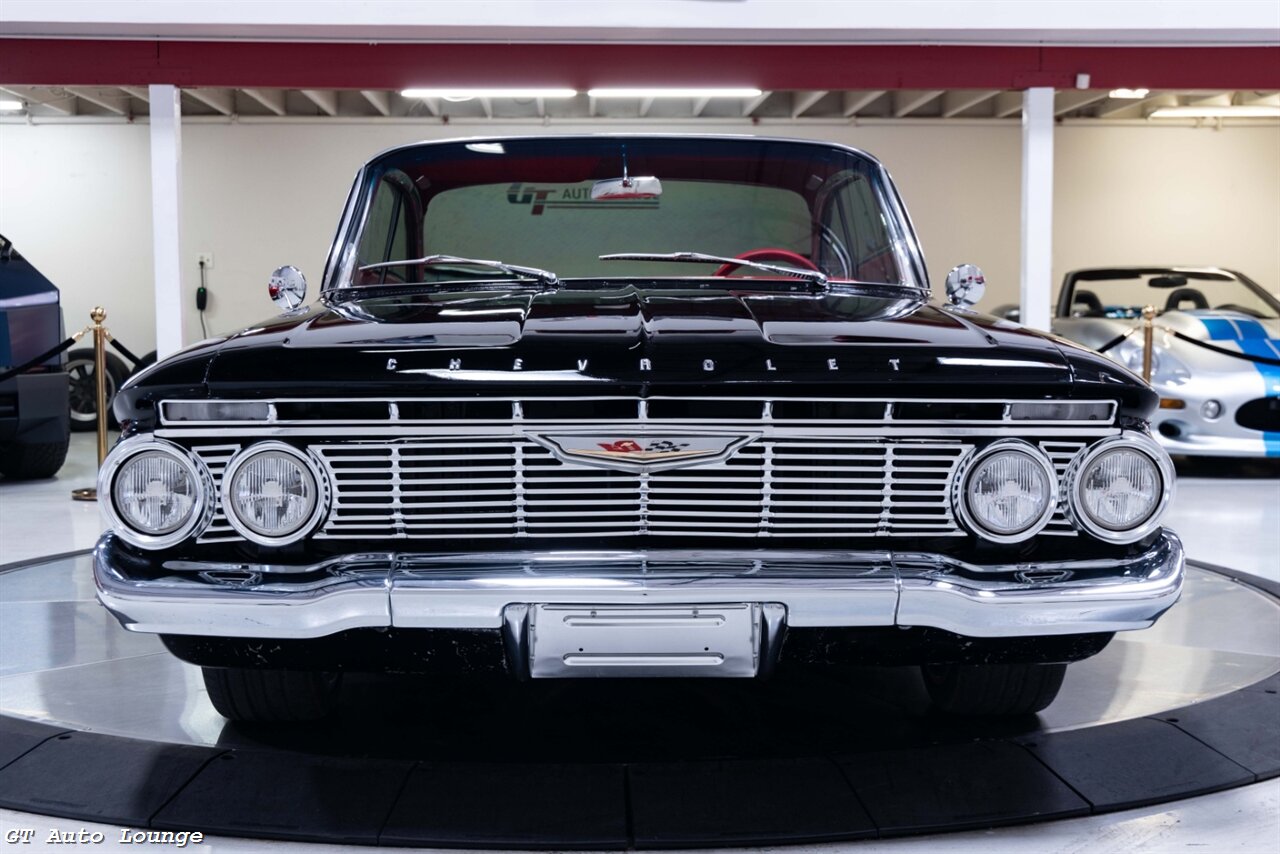 1961 Chevrolet Impala Bubbletop Restomod - Photo 2 - Rancho Cordova, CA 95742