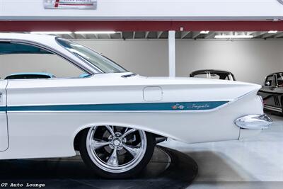 1961 Chevrolet Impala Bubble Top Restomod   - Photo 10 - Rancho Cordova, CA 95742