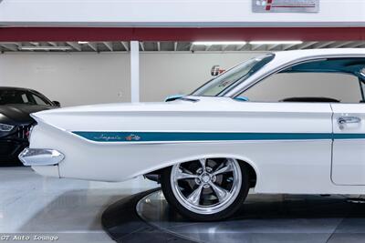 1961 Chevrolet Impala Bubble Top Restomod   - Photo 11 - Rancho Cordova, CA 95742