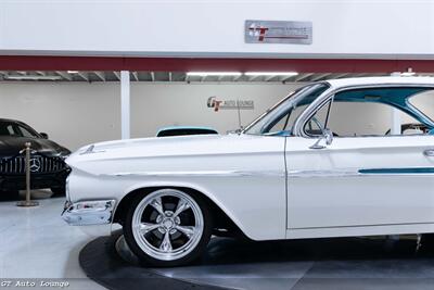 1961 Chevrolet Impala Bubble Top Restomod   - Photo 9 - Rancho Cordova, CA 95742