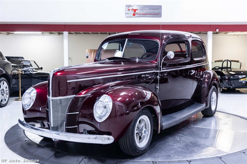 1940 Ford Deluxe Tudor Sedan  