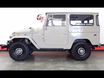 1970 Toyota Land Cruiser FJ40   - Photo 5 - Rancho Cordova, CA 95742