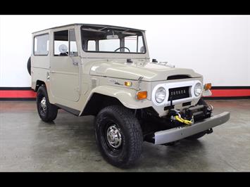 1970 Toyota Land Cruiser FJ40   - Photo 3 - Rancho Cordova, CA 95742