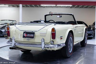 1968 Triumph TR250   - Photo 5 - Rancho Cordova, CA 95742
