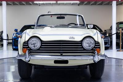 1968 Triumph TR250   - Photo 2 - Rancho Cordova, CA 95742