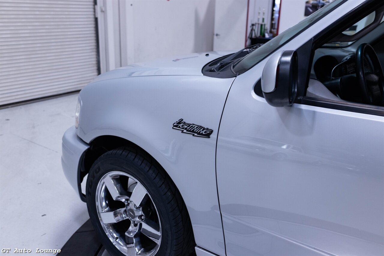 2001 Ford F-150 SVT Lightning - Photo 25 - Rancho Cordova, CA 95742
