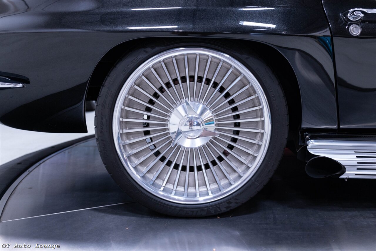 1963 Chevrolet Corvette Split Window Restomod - Photo 38 - Rancho Cordova, CA 95742