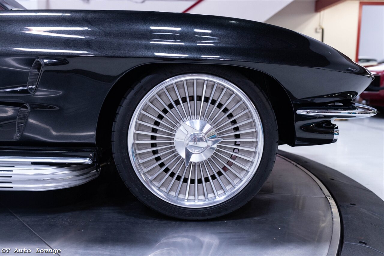 1963 Chevrolet Corvette Split Window Restomod - Photo 39 - Rancho Cordova, CA 95742