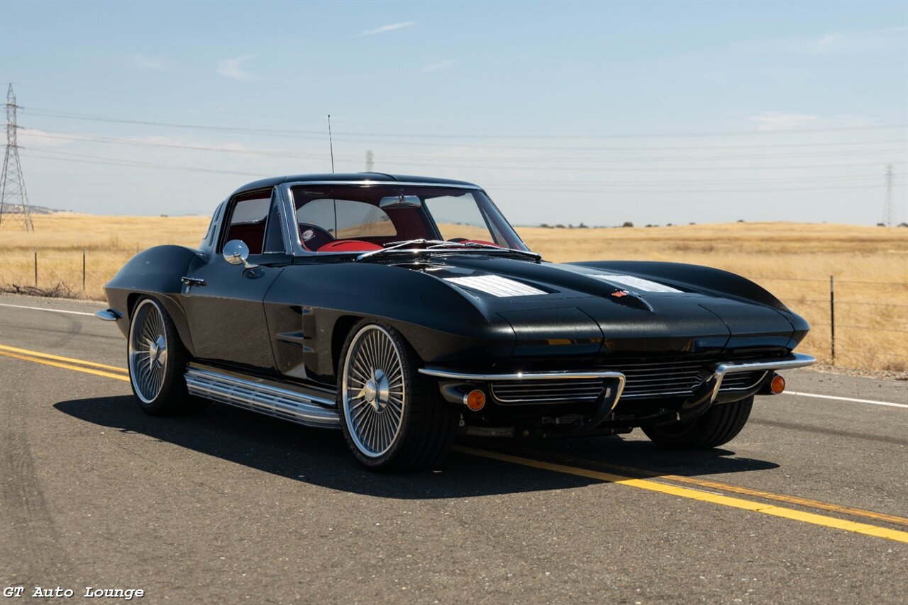 1963 Chevrolet Corvette Split Window Restomod - Photo 4 - Rancho Cordova, CA 95742