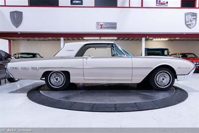 1962 Ford Thunderbird Hardtop   - Photo 4 - Rancho Cordova, CA 95742