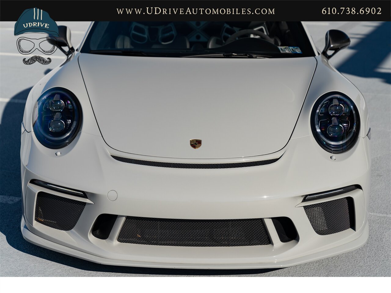 2018 Porsche 911 GT3  991.2 6 Sp Manual Chalk PCCB Bucket Seats PPF - Photo 21 - West Chester, PA 19382