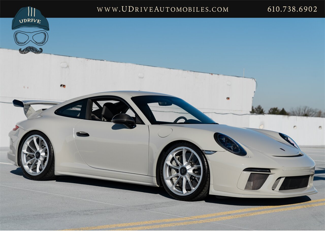 2018 Porsche 911 GT3  991.2 6 Sp Manual Chalk PCCB Bucket Seats PPF - Photo 23 - West Chester, PA 19382