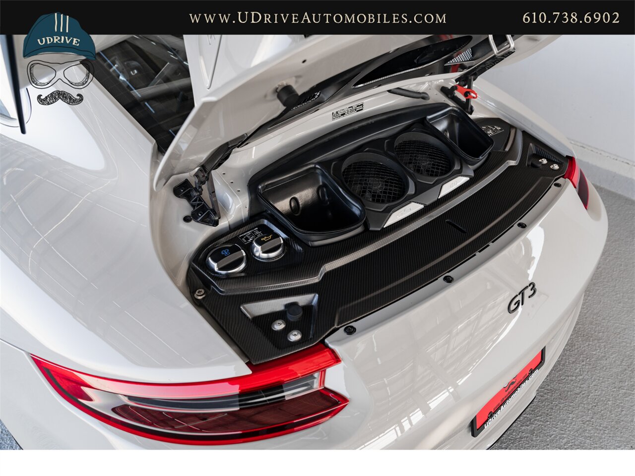 2018 Porsche 911 GT3  991.2 6 Sp Manual Chalk PCCB Bucket Seats PPF - Photo 70 - West Chester, PA 19382