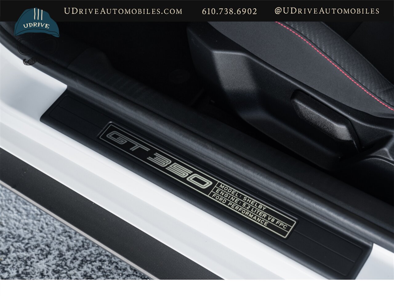 2016 Ford Mustang Shelby GT350R  1 Owner 200 Miles Blue Stripe with Red Accent Electronics Pkg - Photo 34 - West Chester, PA 19382