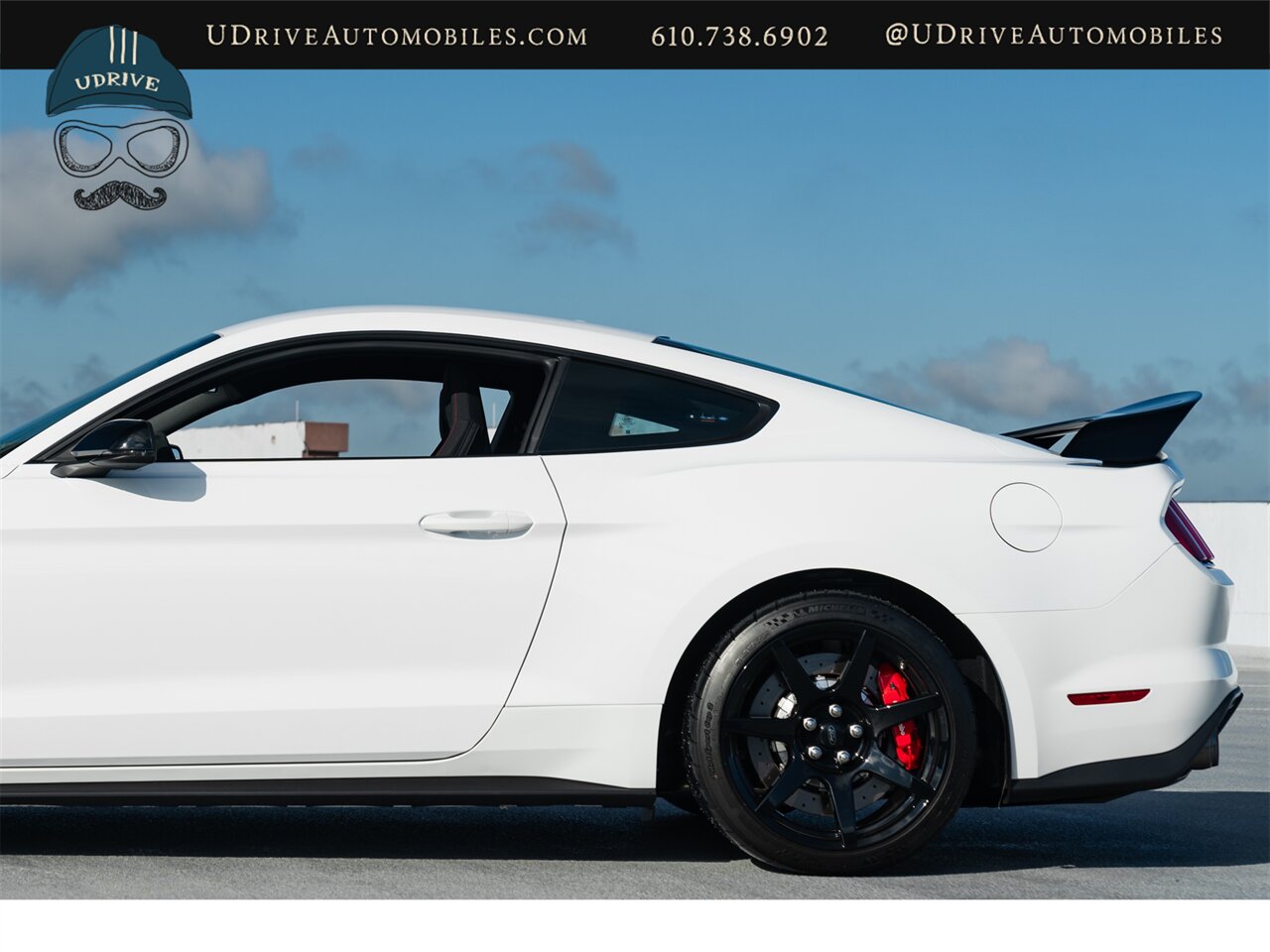 2016 Ford Mustang Shelby GT350R  1 Owner 200 Miles Blue Stripe with Red Accent Electronics Pkg - Photo 26 - West Chester, PA 19382