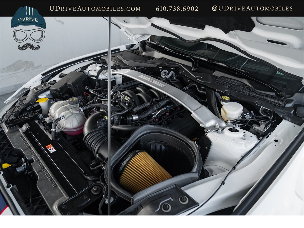 2016 Ford Mustang Shelby GT350R  1 Owner 200 Miles Blue Stripe with Red Accent Electronics Pkg - Photo 56 - West Chester, PA 19382