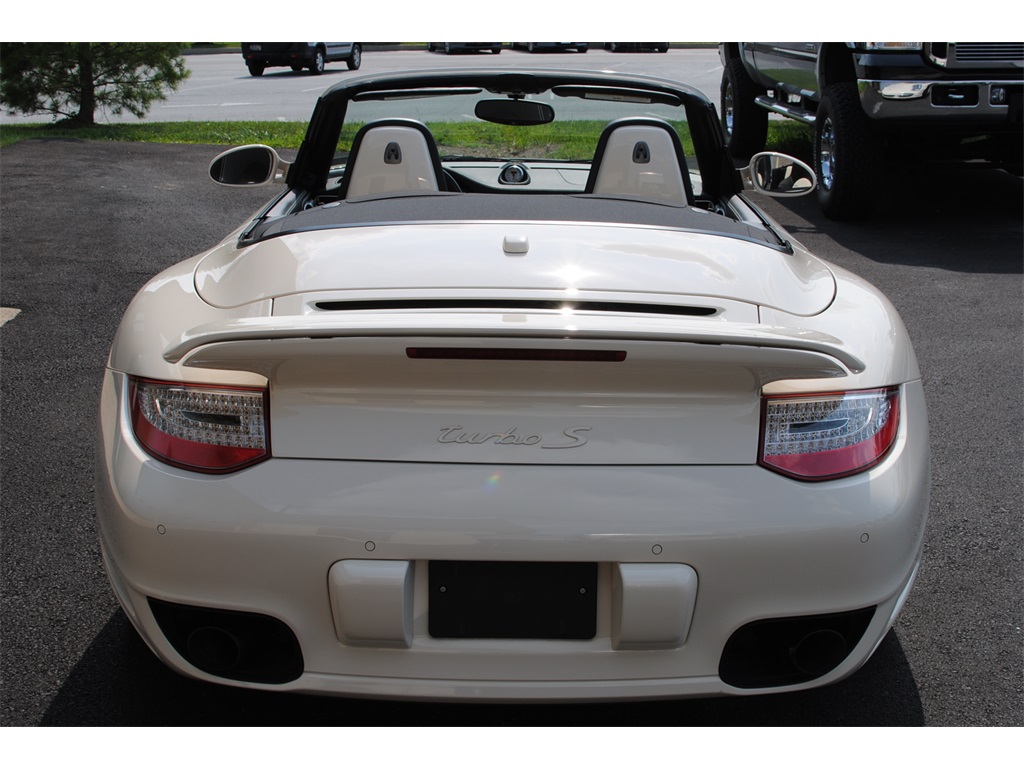 2012 Porsche 911 Turbo S   - Photo 11 - West Chester, PA 19382