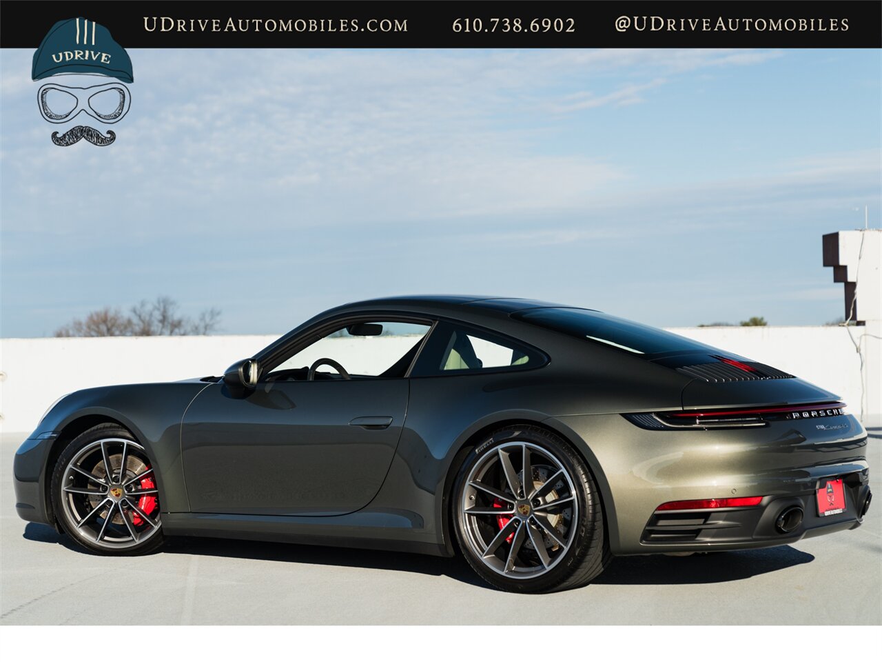 2020 Porsche 911 Carrera 4S  C4S AWD 5k Miles Aventurine Green Prem Pkg Sport Pkg Sport Seats - Photo 5 - West Chester, PA 19382