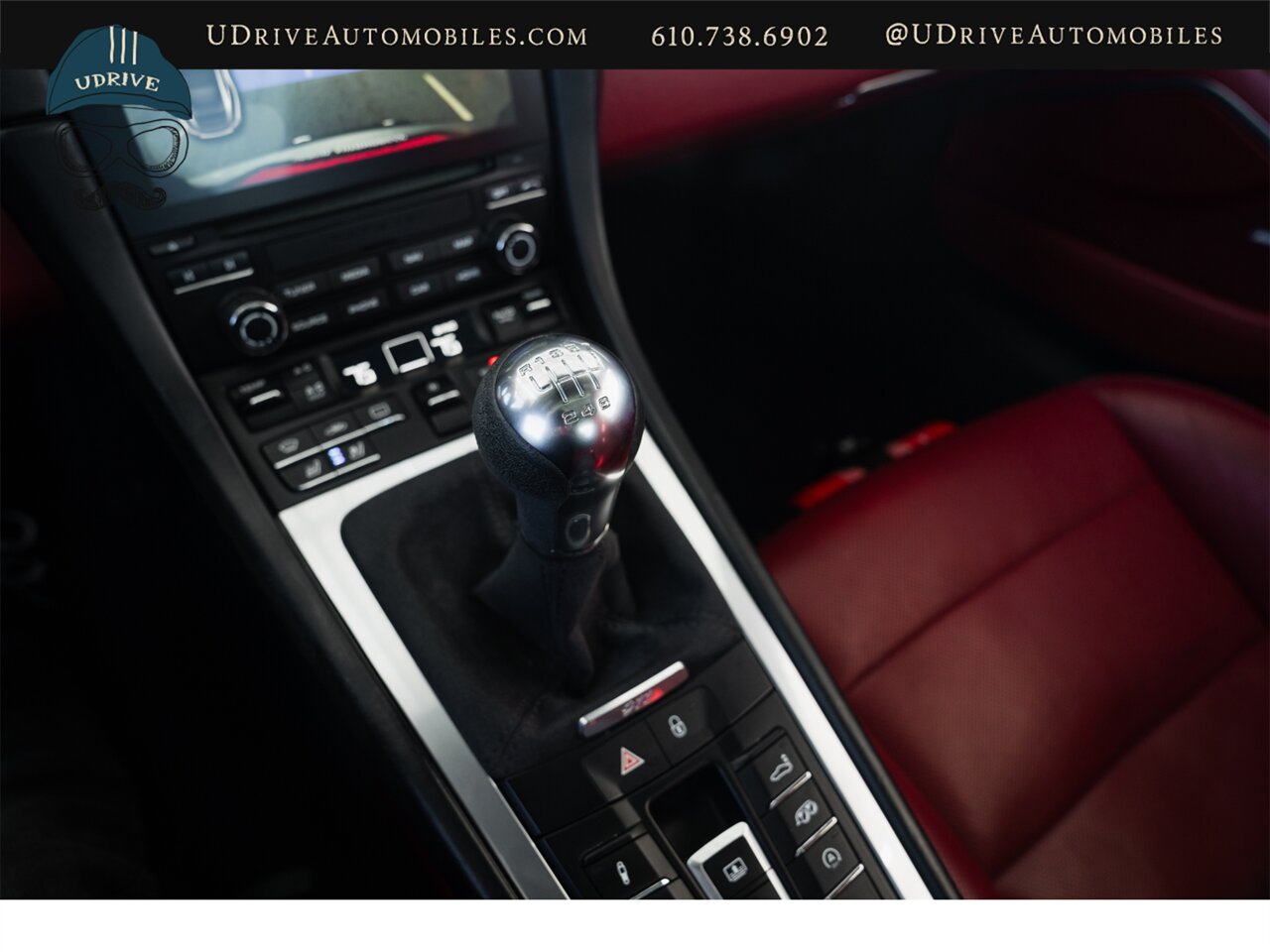 2017 Porsche 911 Carrera  991.2 7 Speed Manual Chrono Sport Exhst 20in RS Spyder Whls Glass Roof 2 Tone Lthr Great Spec - Photo 39 - West Chester, PA 19382