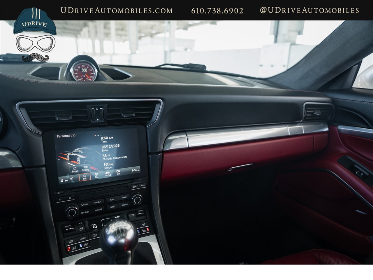 2017 Porsche 911 Carrera  991.2 7 Speed Manual Chrono Sport Exhst 20in RS Spyder Whls Glass Roof 2 Tone Lthr Great Spec - Photo 32 - West Chester, PA 19382