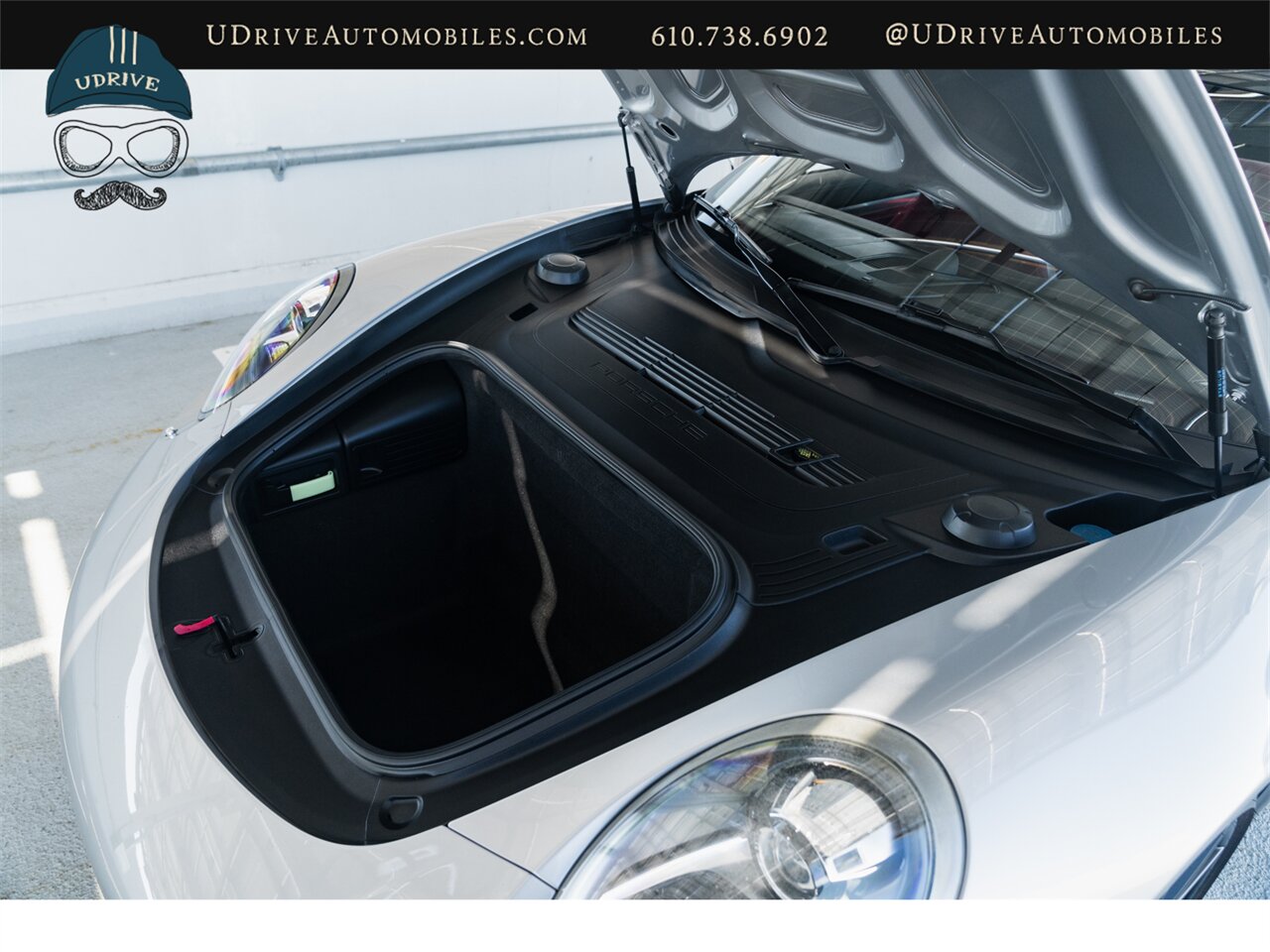 2017 Porsche 911 Carrera  991.2 7 Speed Manual Chrono Sport Exhst 20in RS Spyder Whls Glass Roof 2 Tone Lthr Great Spec - Photo 50 - West Chester, PA 19382