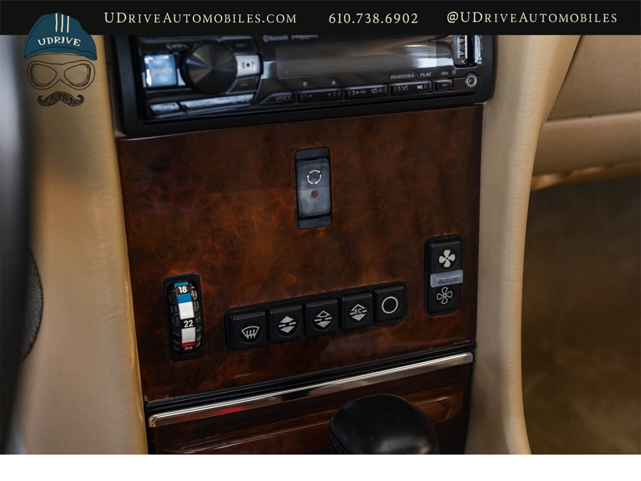 1988 Mercedes-Benz 560SL Signal Red Detailed Service History - Photo 58 - West Chester, PA 19382