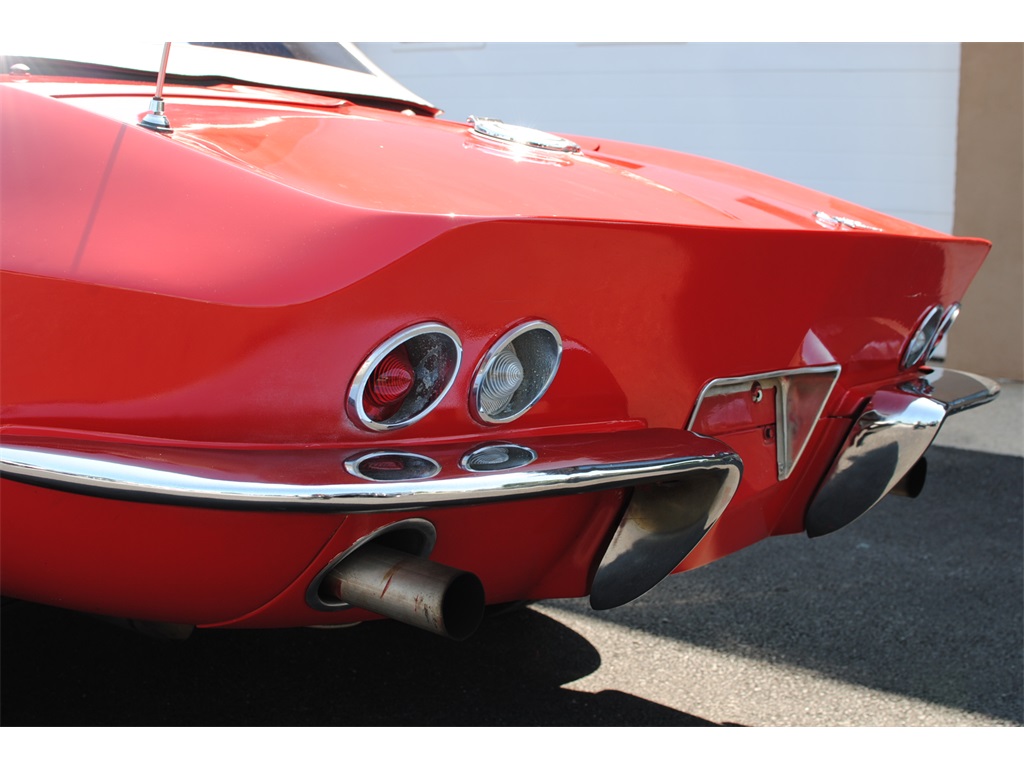 1965 Chevrolet Corvette Stingray   - Photo 20 - West Chester, PA 19382