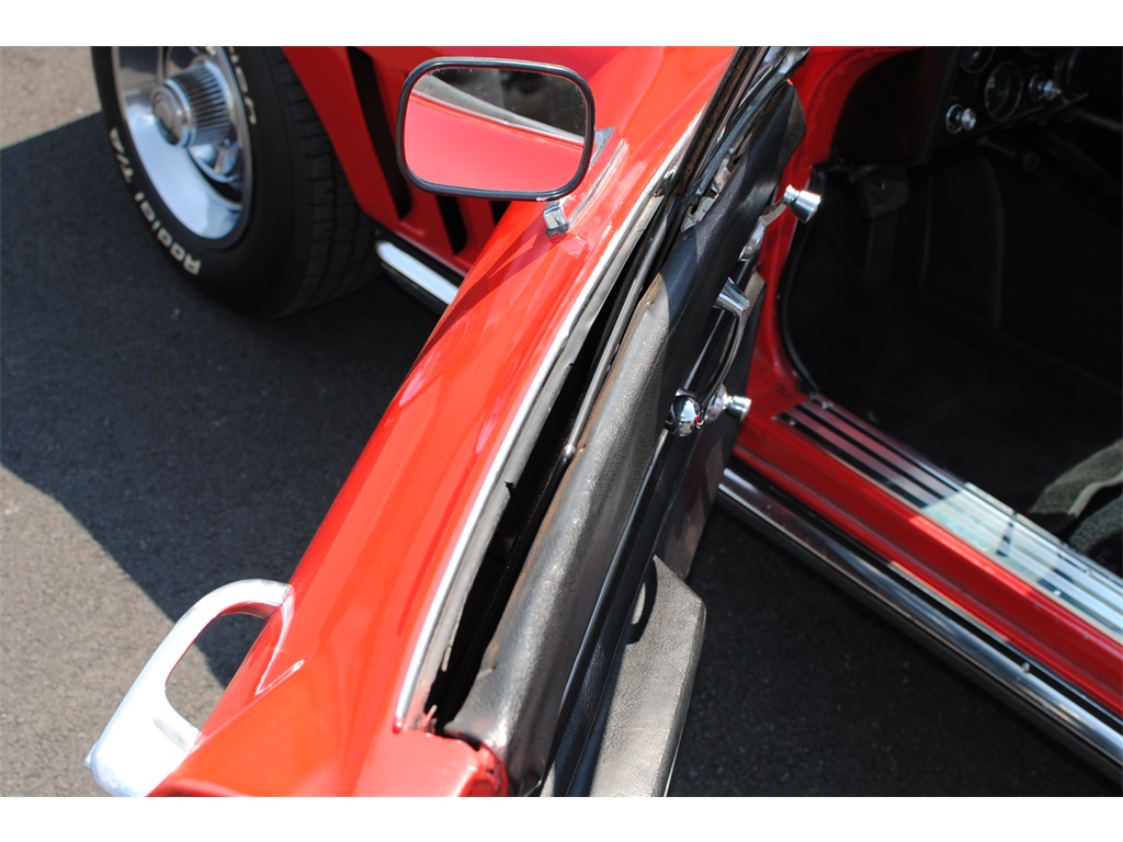 1965 Chevrolet Corvette Stingray   - Photo 38 - West Chester, PA 19382