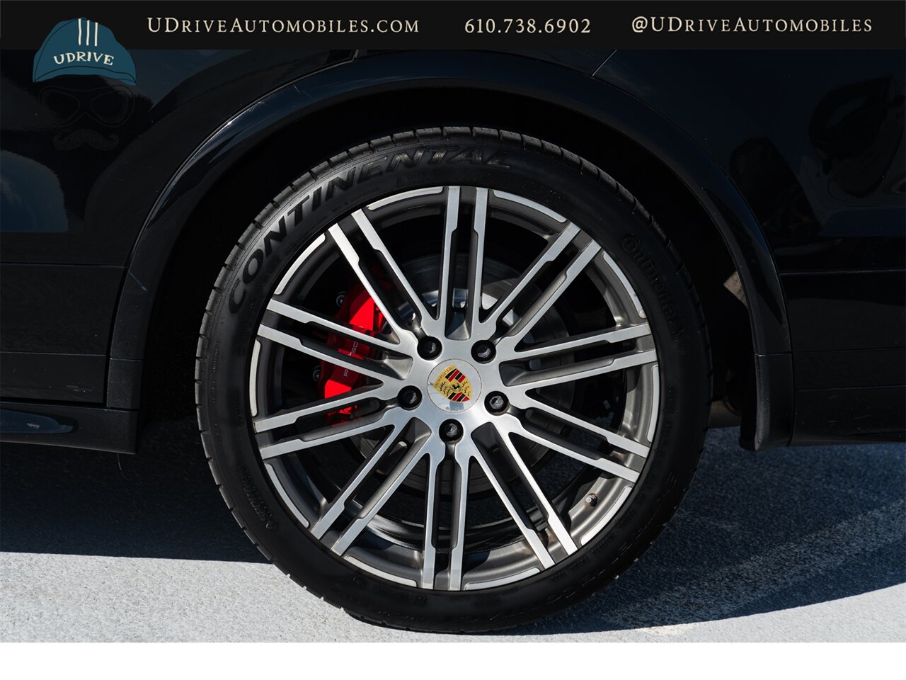 2016 Porsche Cayenne GTS 21in Whls Sport Chrono Red Dial Alcantara Red Belts Pano - Photo 28 - West Chester, PA 19382