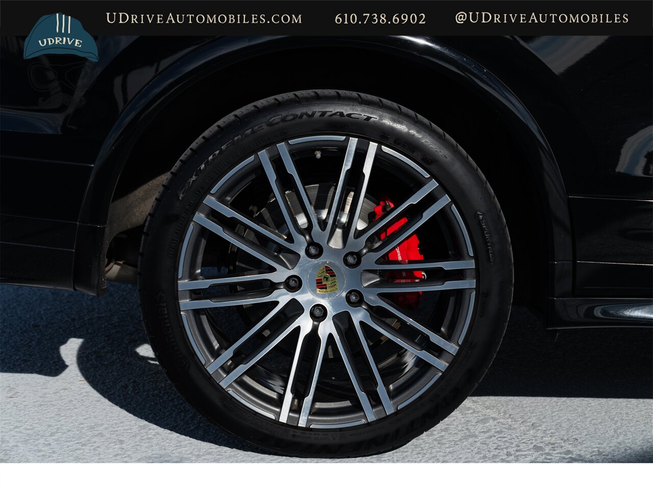 2016 Porsche Cayenne GTS 21in Whls Sport Chrono Red Dial Alcantara Red Belts Pano - Photo 30 - West Chester, PA 19382