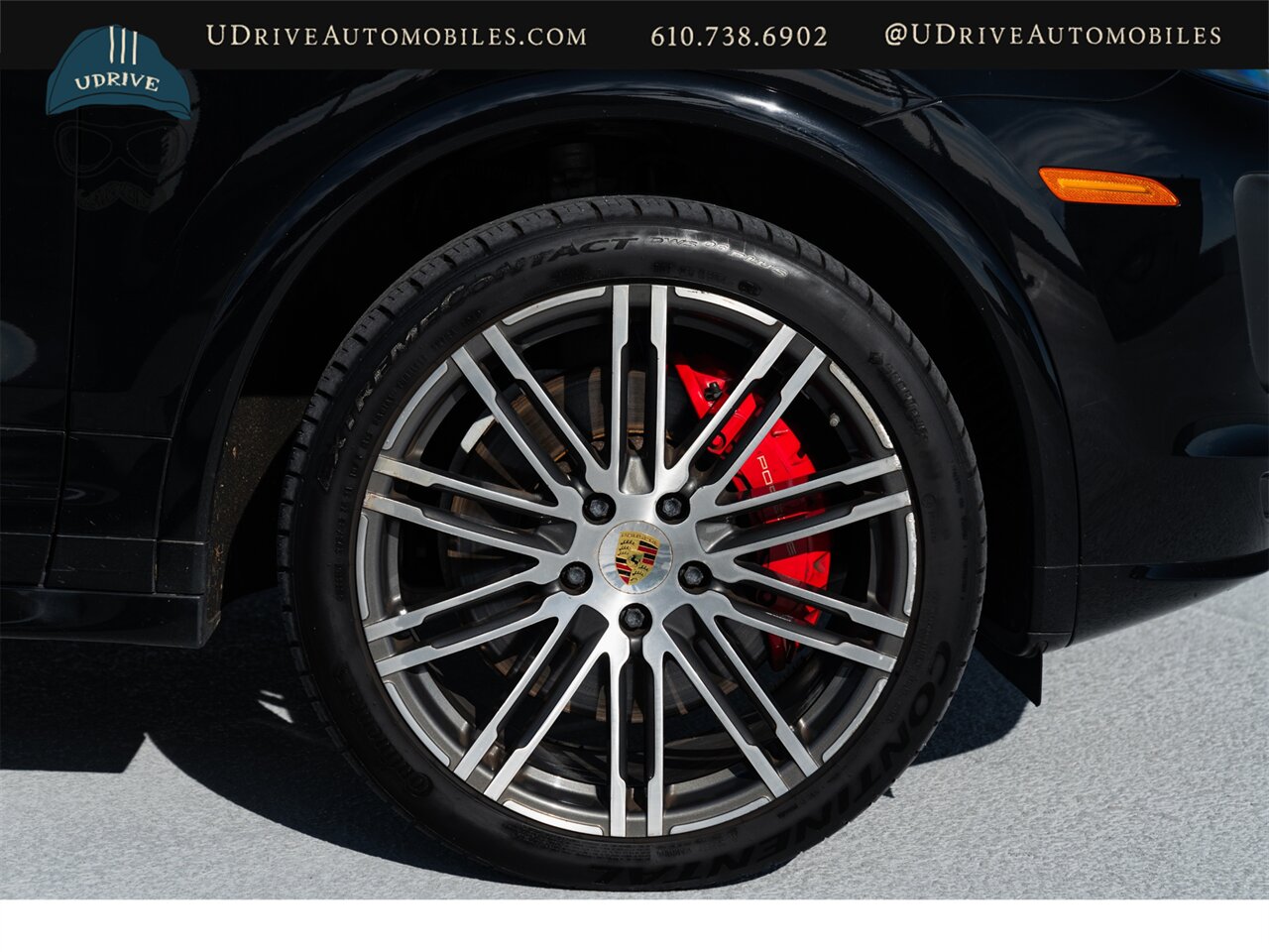 2016 Porsche Cayenne GTS 21in Whls Sport Chrono Red Dial Alcantara Red Belts Pano - Photo 29 - West Chester, PA 19382