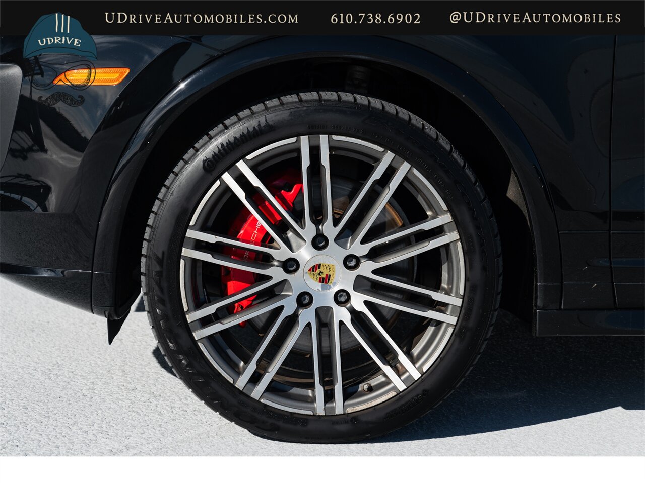 2016 Porsche Cayenne GTS 21in Whls Sport Chrono Red Dial Alcantara Red Belts Pano - Photo 27 - West Chester, PA 19382