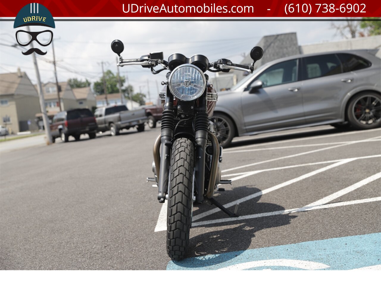 2016 Triumph Bonneville T120 Bonnevile Up-Grades Brat Style 1221 Miles   - Photo 17 - West Chester, PA 19382