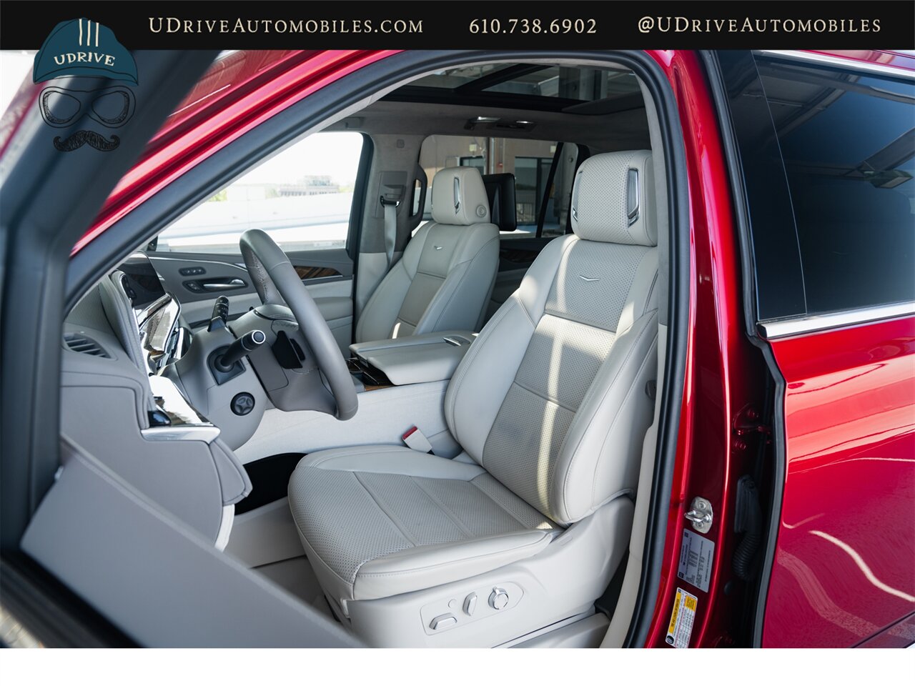 2022 Cadillac Escalade ESV Premium Luxury Platinum   - Photo 6 - West Chester, PA 19382