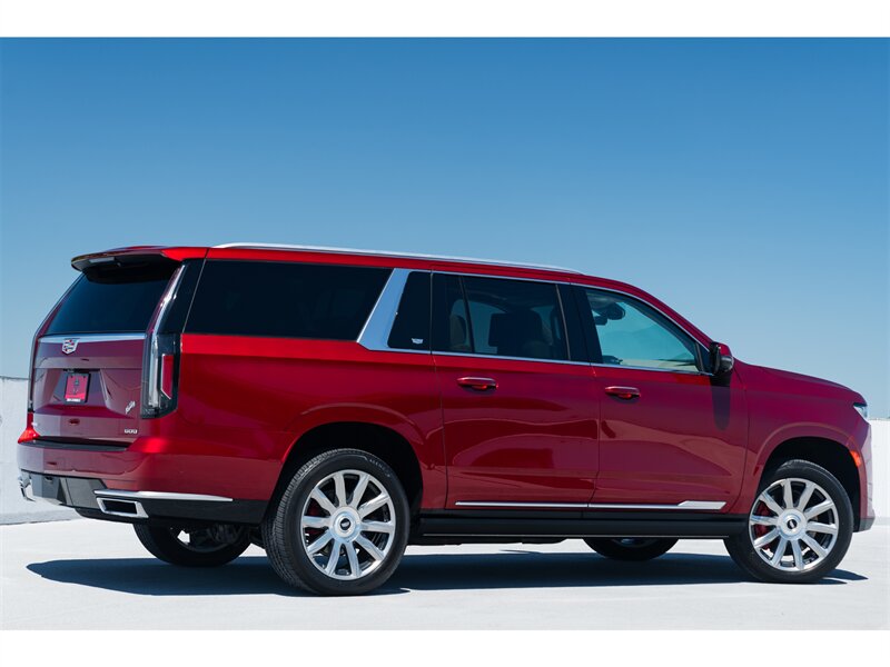 2022 Cadillac Escalade ESV Premium Luxury Platinum  