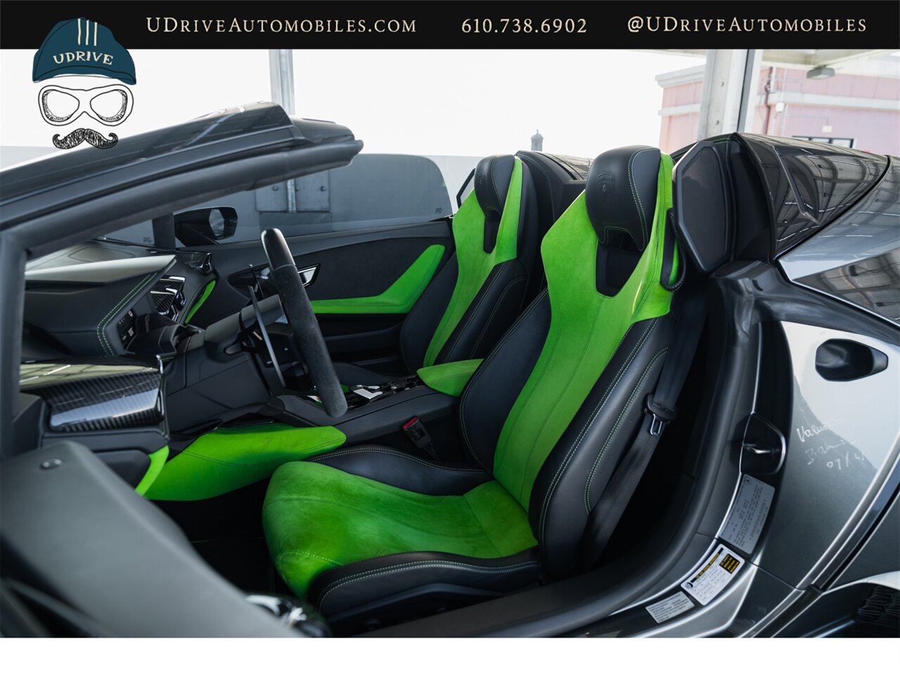 2016 Lamborghini Huracan LP 610-4 Spyder  1 Owner Fresh Service Lift System Sport Exhst Sportivo Verde Fauns Interior CCB Green Calipers RVC Dynamic Steer Full Body PPF - Photo 8 - West Chester, PA 19382