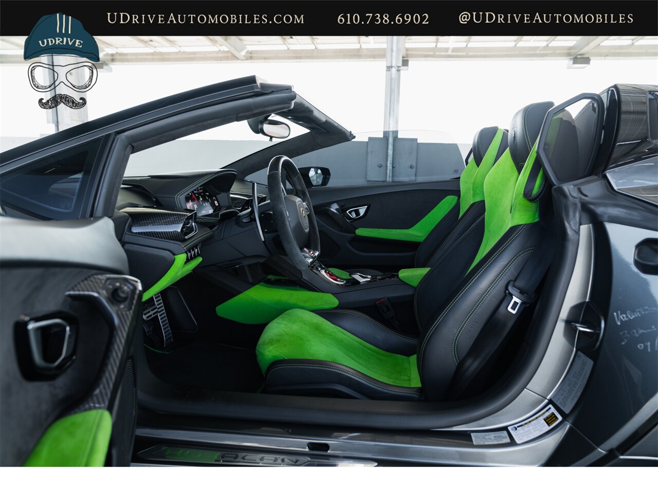 2016 Lamborghini Huracan LP 610-4 Spyder  1 Owner Fresh Service Lift System Sport Exhst Sportivo Verde Fauns Interior CCB Green Calipers RVC Dynamic Steer Full Body PPF - Photo 33 - West Chester, PA 19382