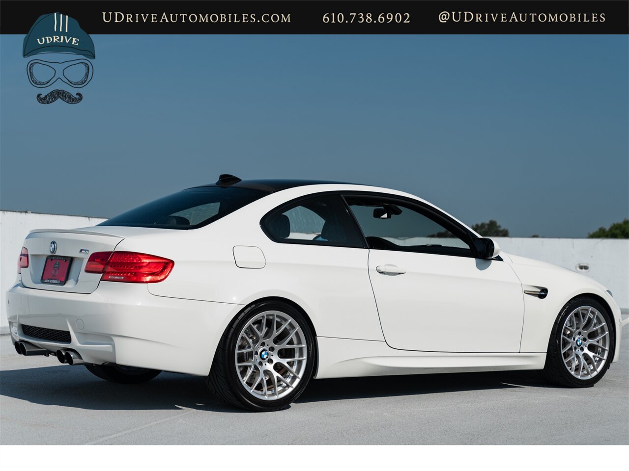 2013 BMW M3 Competition Pkg 6 Speed  Pure Enthusiast Spec No Nav Carbon Roof - Photo 19 - West Chester, PA 19382