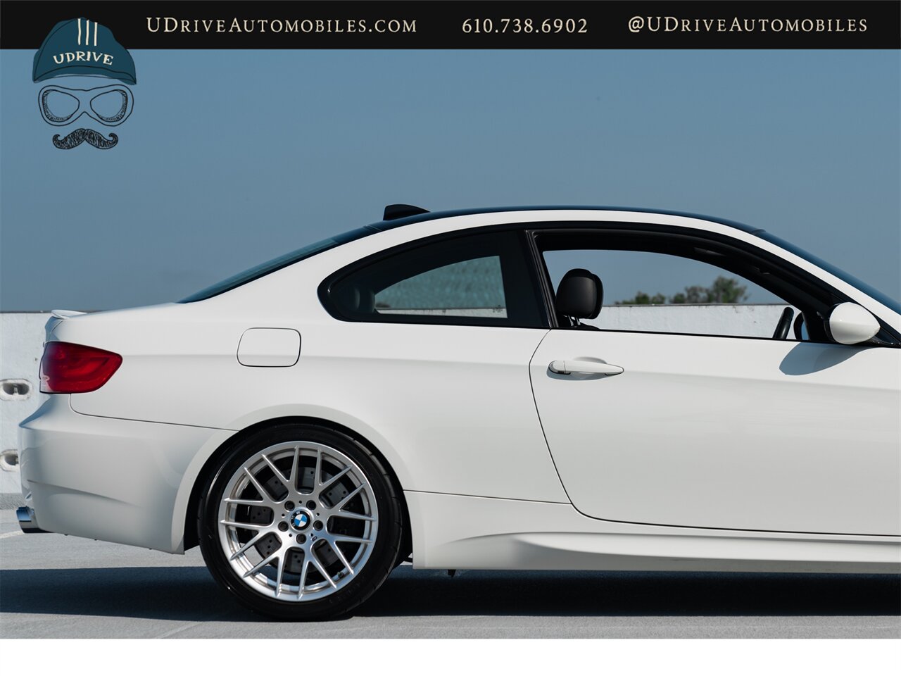 2013 BMW M3 Competition Pkg 6 Speed  Pure Enthusiast Spec No Nav Carbon Roof - Photo 18 - West Chester, PA 19382