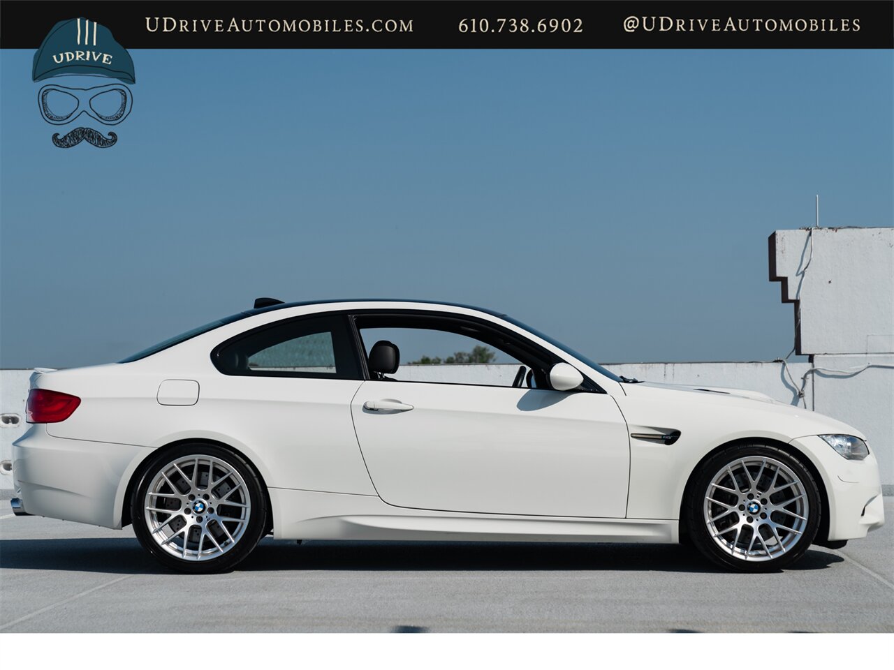 2013 BMW M3 Competition Pkg 6 Speed  Pure Enthusiast Spec No Nav Carbon Roof - Photo 17 - West Chester, PA 19382