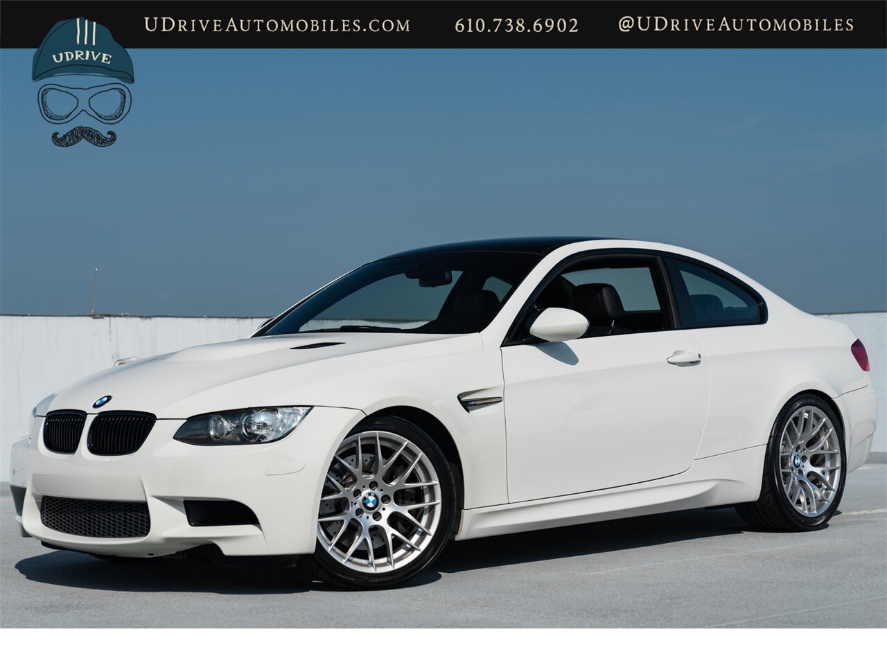 2013 BMW M3 Competition Pkg 6 Speed  Pure Enthusiast Spec No Nav Carbon Roof - Photo 1 - West Chester, PA 19382