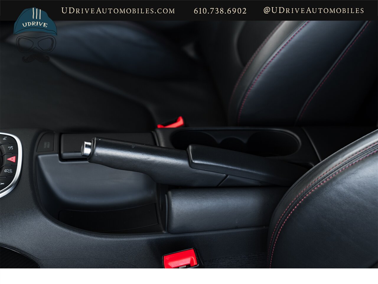 2012 Audi R8 5.2 quattro  V10 6 Speed Manual Red Stitching - Photo 39 - West Chester, PA 19382