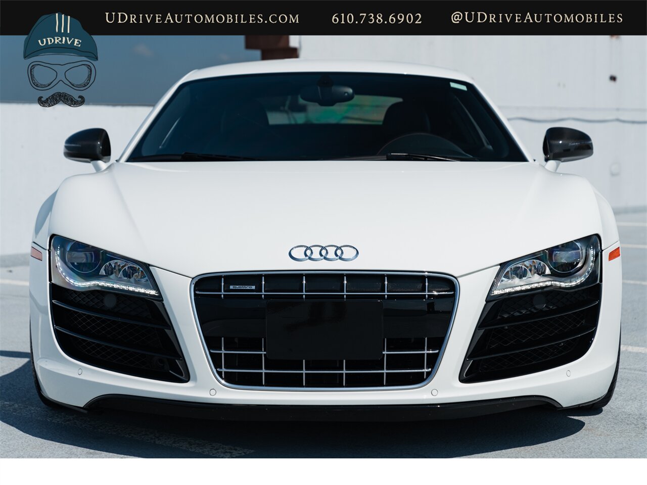 2012 Audi R8 5.2 quattro  V10 6 Speed Manual Red Stitching - Photo 12 - West Chester, PA 19382