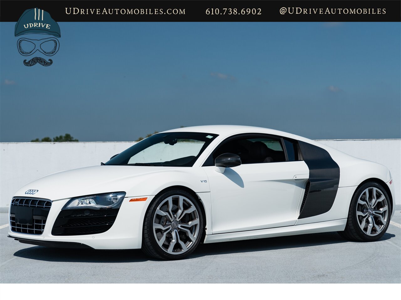 2012 Audi R8 5.2 quattro  V10 6 Speed Manual Red Stitching - Photo 10 - West Chester, PA 19382