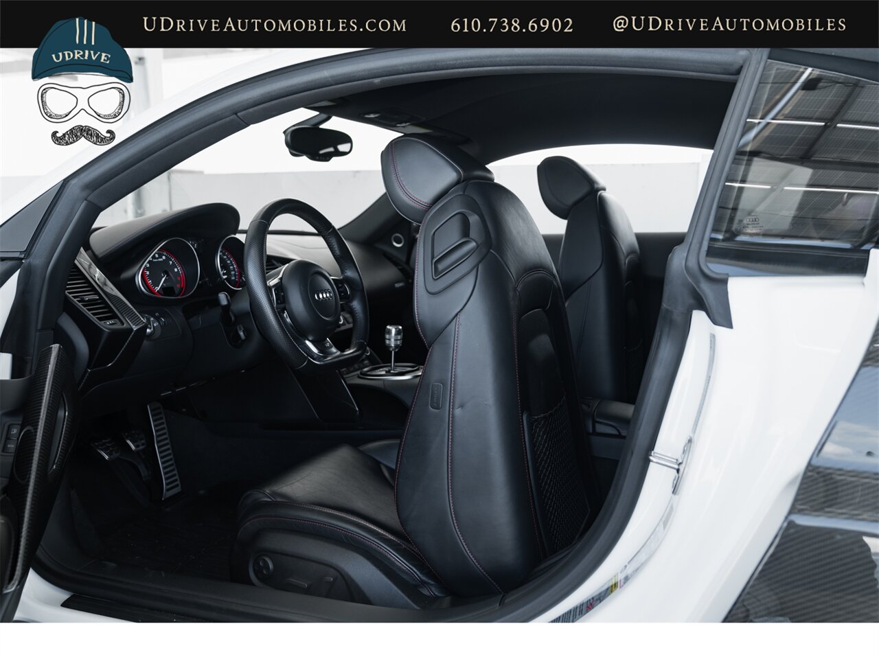 2012 Audi R8 5.2 quattro  V10 6 Speed Manual Red Stitching - Photo 40 - West Chester, PA 19382