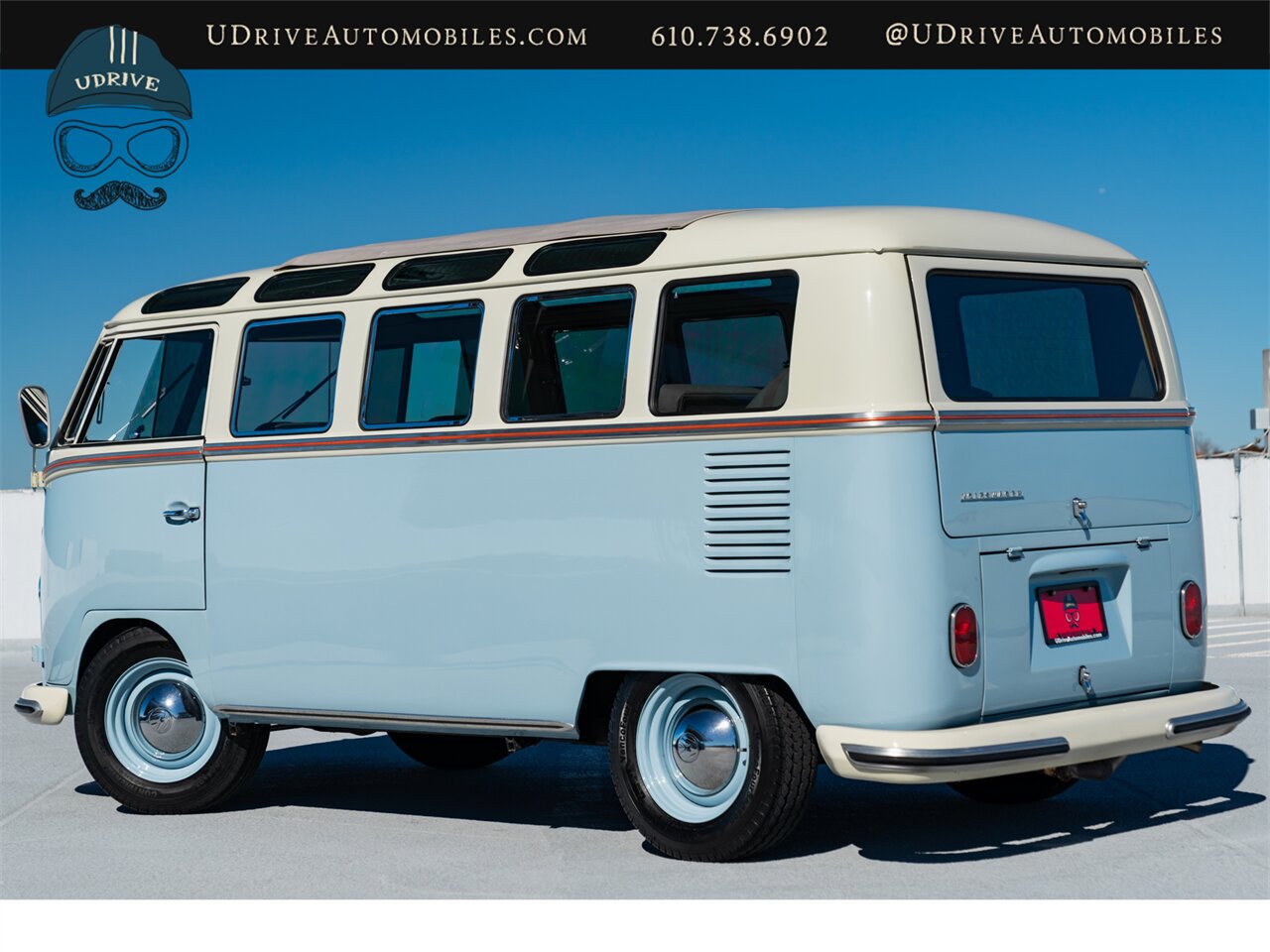 1965 Volkswagen Bus/Vanagon 21 Window Deluxe Transporter  Built By East Coast VW Restorations 1914cc A/C - Photo 4 - West Chester, PA 19382