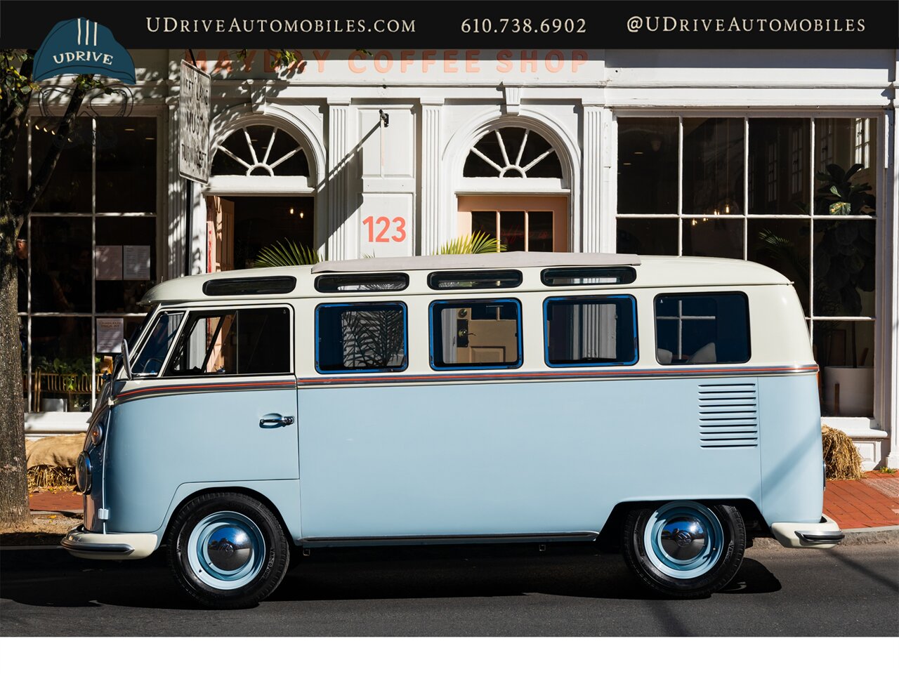 1965 Volkswagen Bus/Vanagon 21 Window Deluxe Transporter  Built By East Coast VW Restorations 1914cc A/C - Photo 7 - West Chester, PA 19382